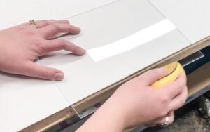 how to cut acrylic sheets